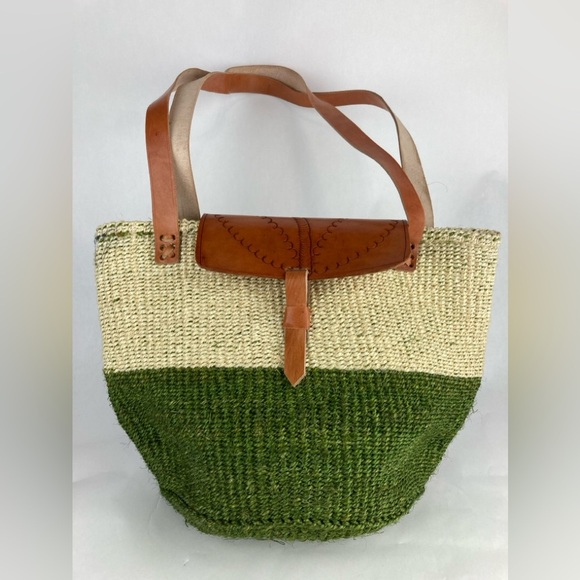 NWOT Sisal Market Kiondo Bag w/ leather top/closure/ and straps - Picture 2 of 4